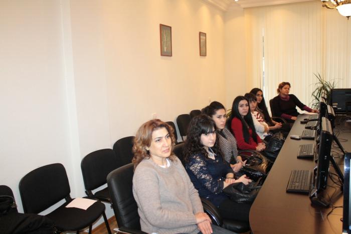 В Баку отметили 135-летие со дня рождения Казимира Малевича В Баку отметили 135-летие со дня рождения Казимира Малевича