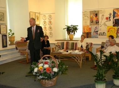 Фонды музея-заповедника «Ростовский кремль» пополнились ценными экспонатами Фонды музея-заповедника «Ростовский кремль» пополнились ценными экспонатами