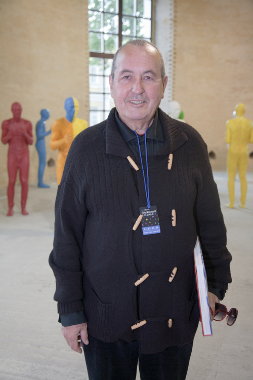 Художник за квадратом. «Малевич» Жан-Клода Маркаде Художник за квадратом. «Малевич» Жан-Клода Маркаде