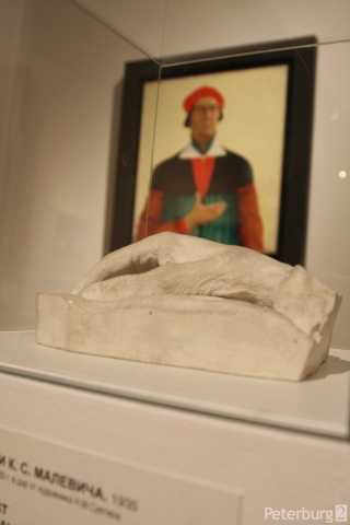 В Русском музее открылась выставка «Казимир Малевич. До и после квадрата» В Русском музее открылась выставка «Казимир Малевич. До и после квадрата»