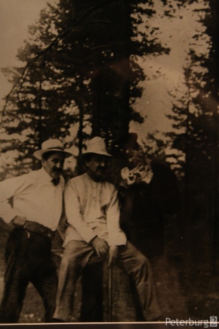 В Русском музее открылась выставка «Казимир Малевич. До и после квадрата» В Русском музее открылась выставка «Казимир Малевич. До и после квадрата»