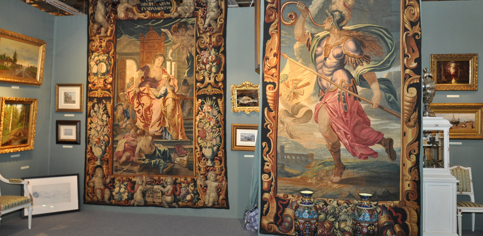 В ЦДХ проходит XXXVI Российский Антикварный Салон В ЦДХ проходит XXXVI Российский Антикварный Салон