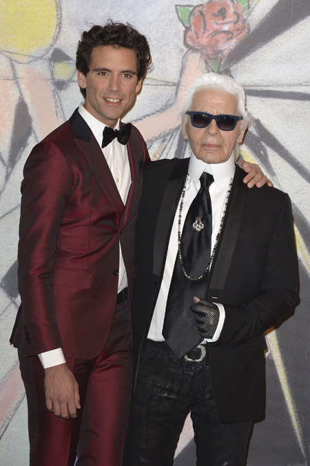 Бал Роз в стиле работ Казимира Малевича Бал Роз в стиле работ Казимира Малевича