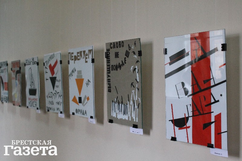 Лекцию о творчестве Казимира Малевича прочитал его внучатый племянник Игорь Малевич Лекцию о творчестве Казимира Малевича прочитал его внучатый племянник Игорь Малевич