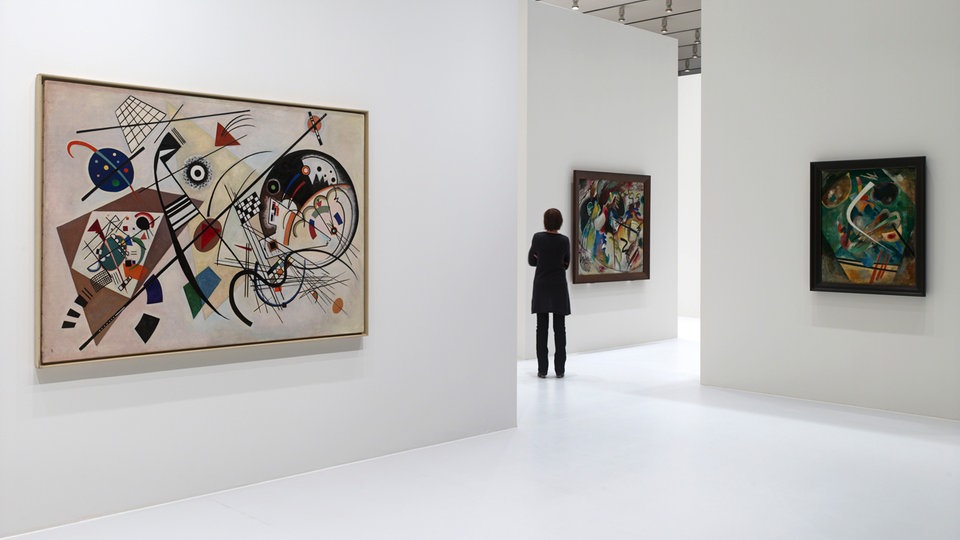 На арт-фестивале в Дюссельдорфе изучат роль белого цвета в работах Кандинского, Малевича и Мондриана На арт-фестивале в Дюссельдорфе изучат роль белого цвета в работах Кандинского, Малевича и Мондриана