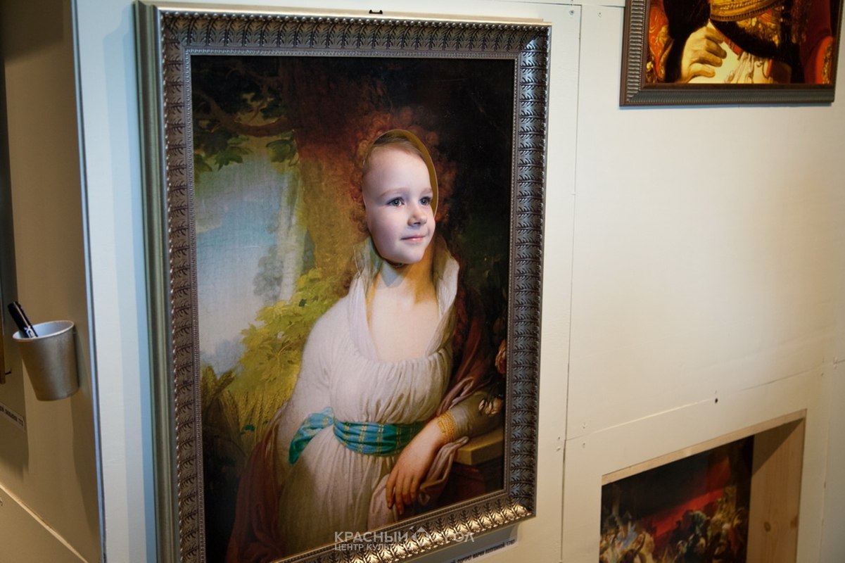 В Центре культуры «Красный угол» открылась необычная выставка «Картины в коробке» В Центре культуры «Красный угол» открылась необычная выставка «Картины в коробке»