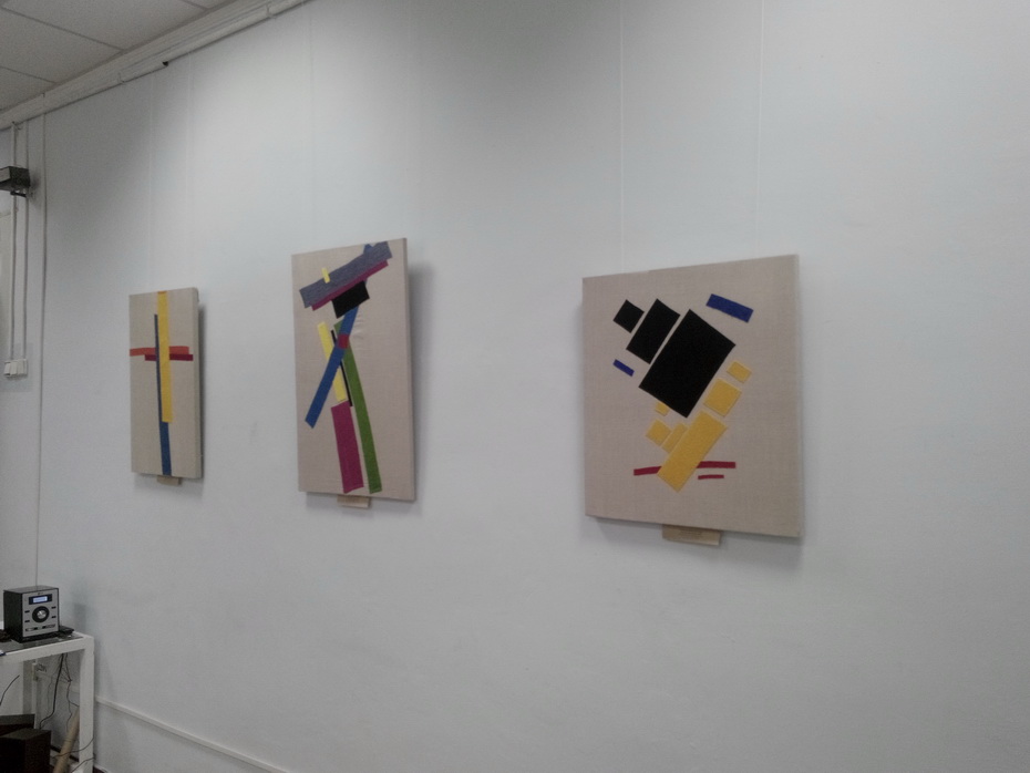 В Харькове открылась выставка «Художники авангарда и украинская вышивка» В Харькове открылась выставка «Художники авангарда и украинская вышивка»